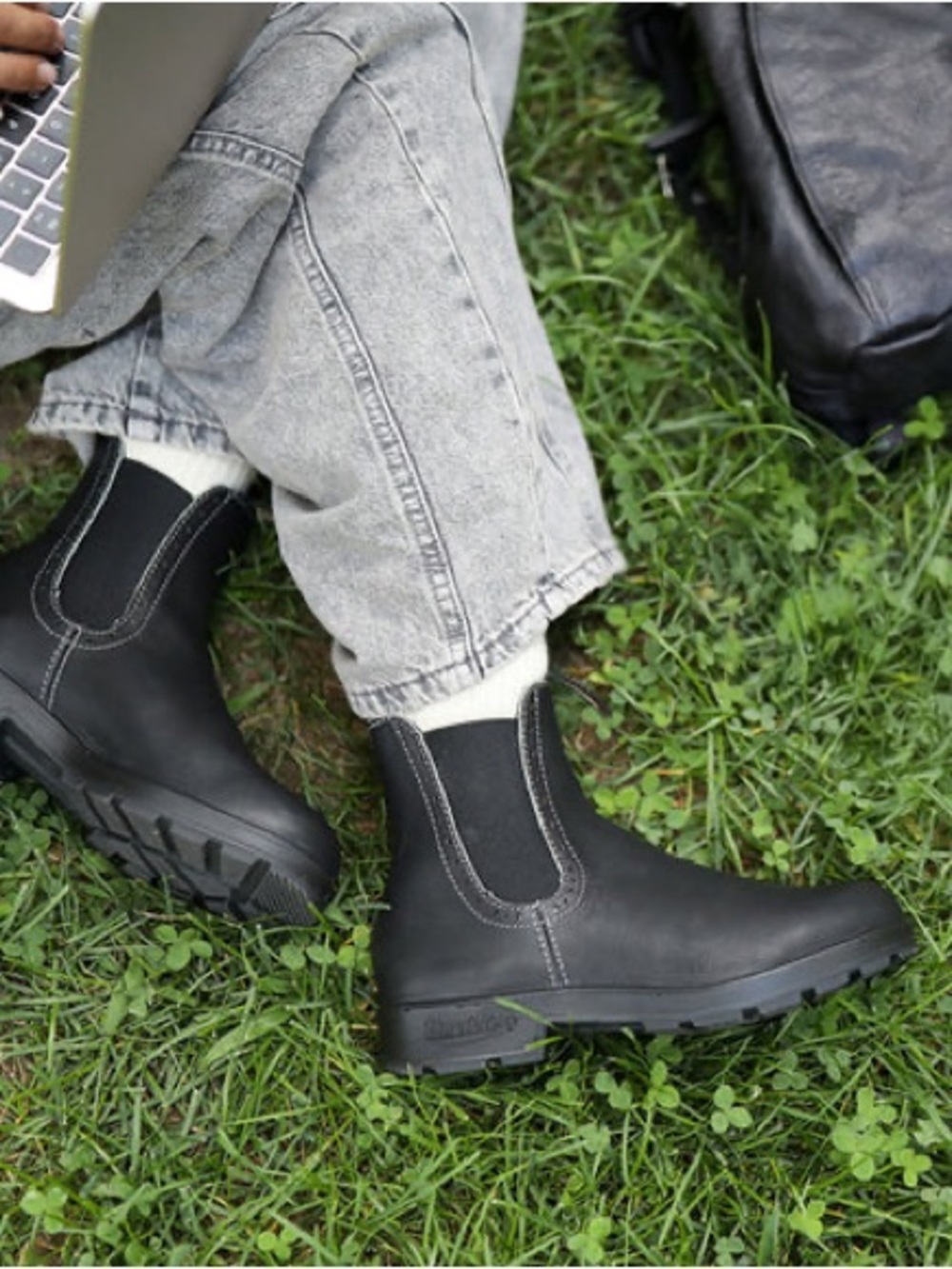 Blundstone Black Chelsea Boots Classic  Rugged Utility Comfort GorpCore Fall AU3